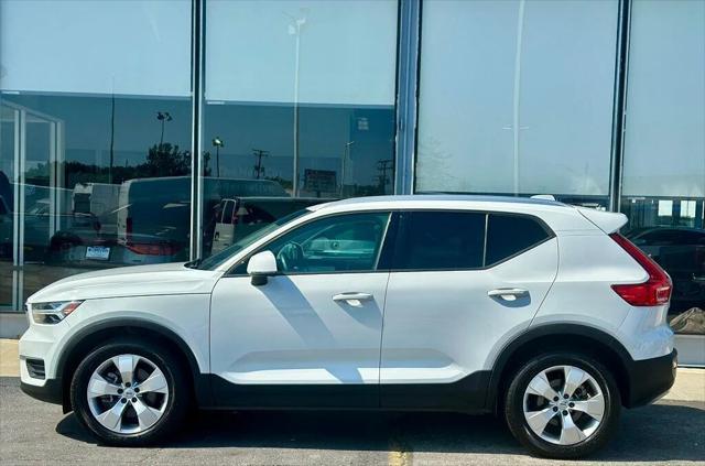 used 2020 Volvo XC40 car, priced at $17,480