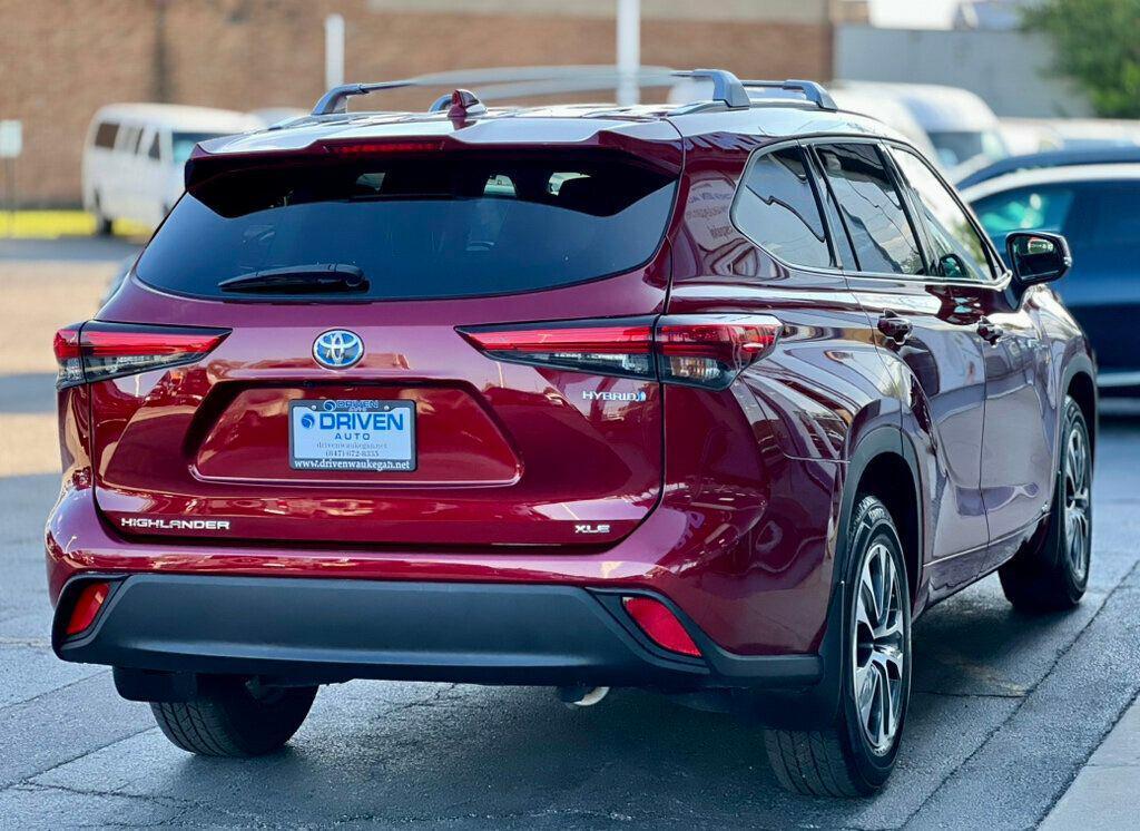 used 2021 Toyota Highlander Hybrid car, priced at $32,500