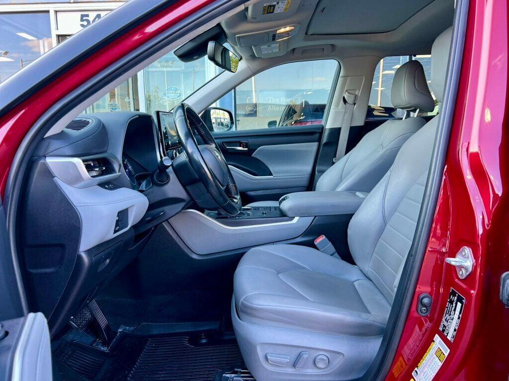 used 2021 Toyota Highlander Hybrid car, priced at $32,980