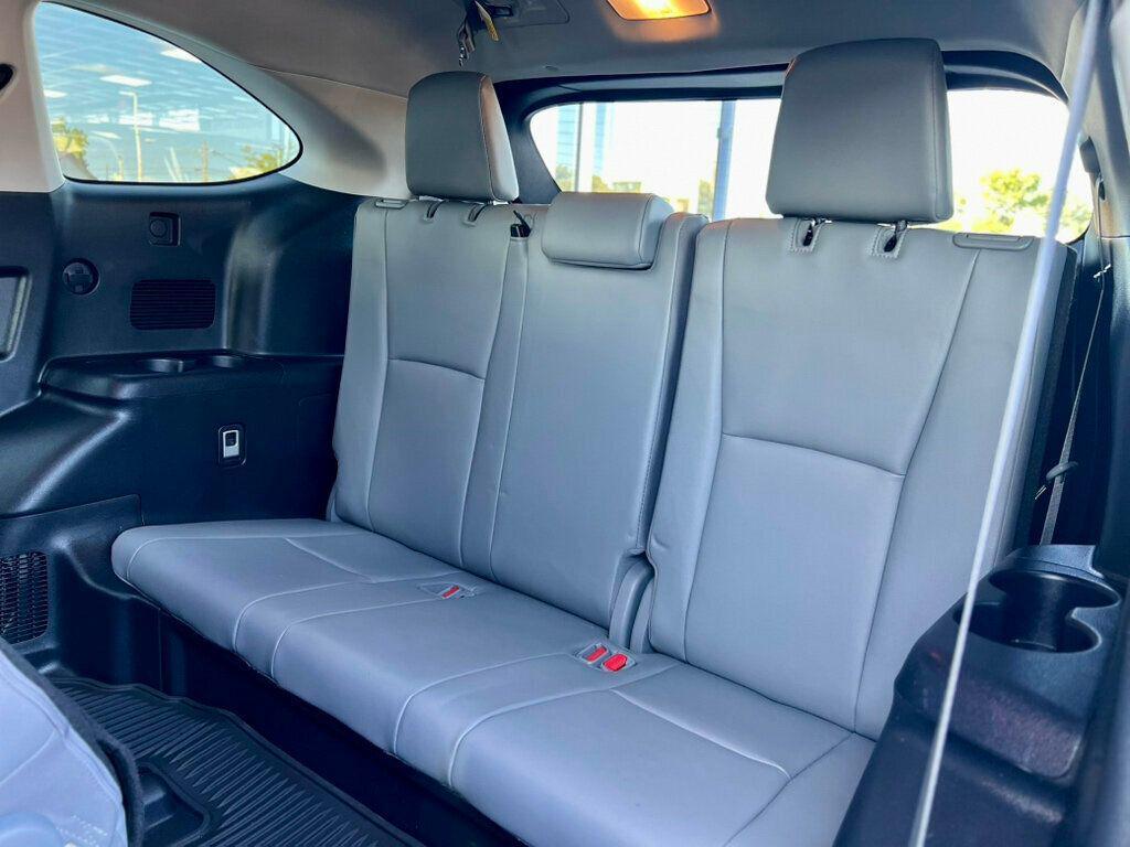 used 2021 Toyota Highlander Hybrid car, priced at $32,500