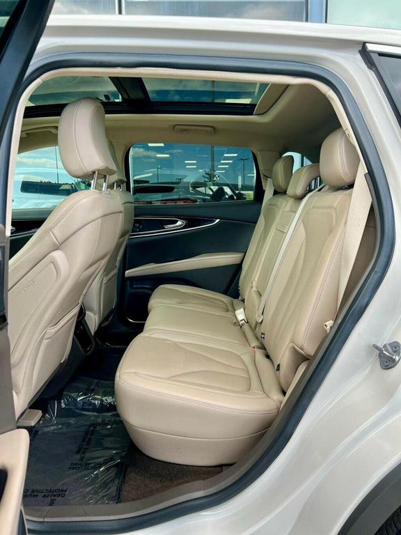 used 2022 Lincoln Nautilus car, priced at $31,980