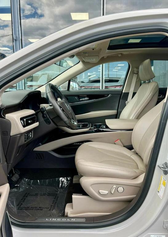 used 2022 Lincoln Nautilus car, priced at $31,670