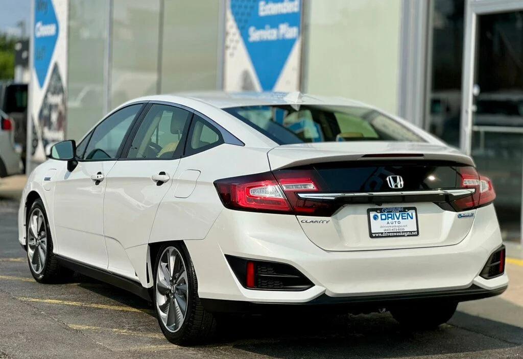 used 2021 Honda Clarity Plug-In Hybrid car, priced at $20,980
