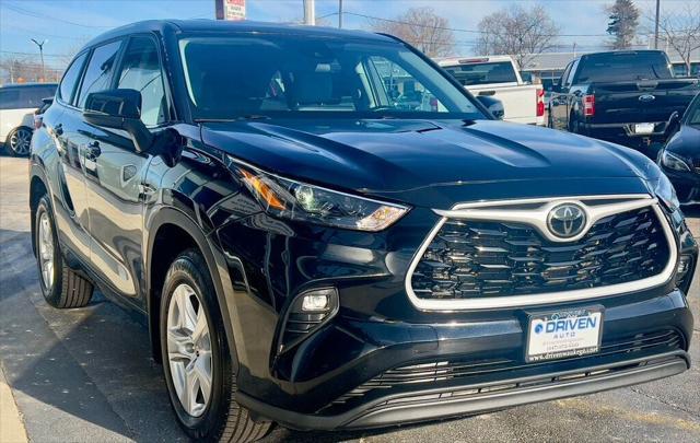 used 2023 Toyota Highlander car, priced at $29,980