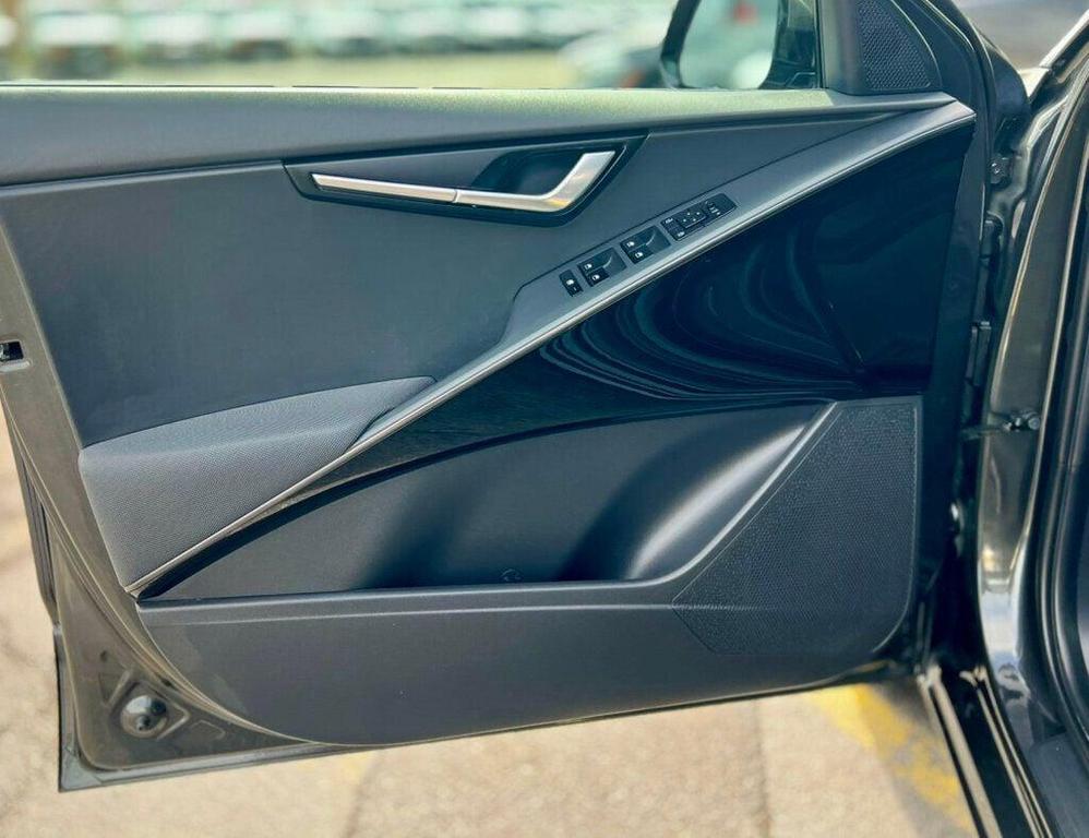 used 2023 Kia Niro EV car, priced at $20,980