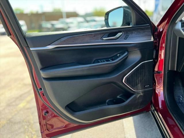 used 2022 Jeep Grand Cherokee car, priced at $29,980