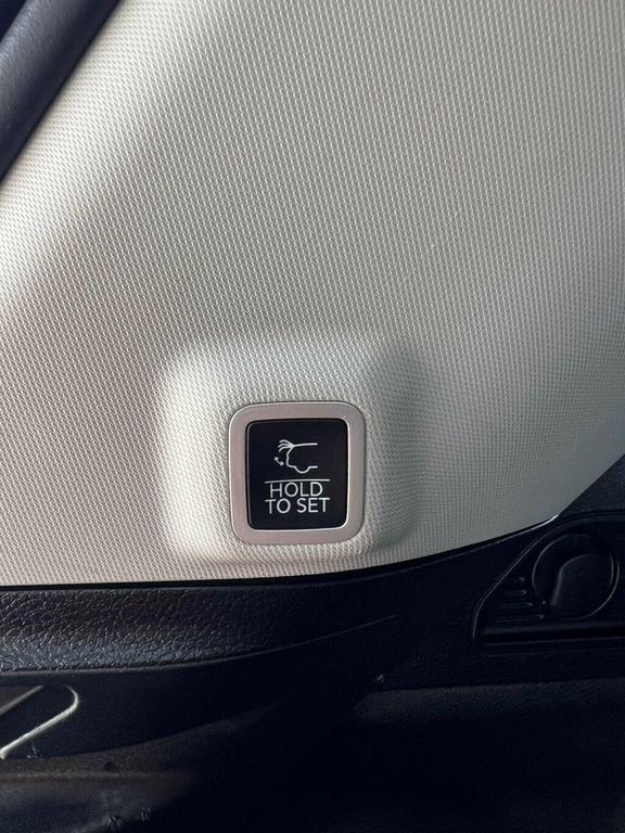 used 2022 Jeep Grand Cherokee car, priced at $29,980