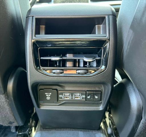 used 2022 Jeep Grand Cherokee car, priced at $29,980
