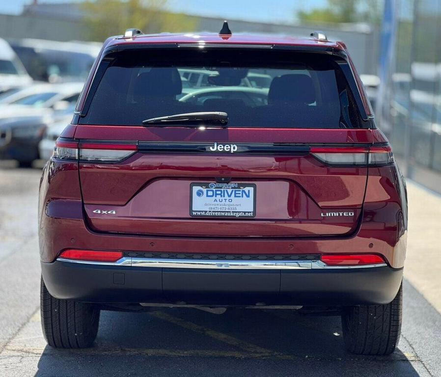 used 2022 Jeep Grand Cherokee car, priced at $27,680