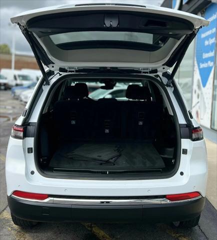 used 2022 Jeep Grand Cherokee car, priced at $29,980
