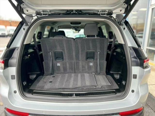 used 2022 Jeep Grand Cherokee L car, priced at $31,980