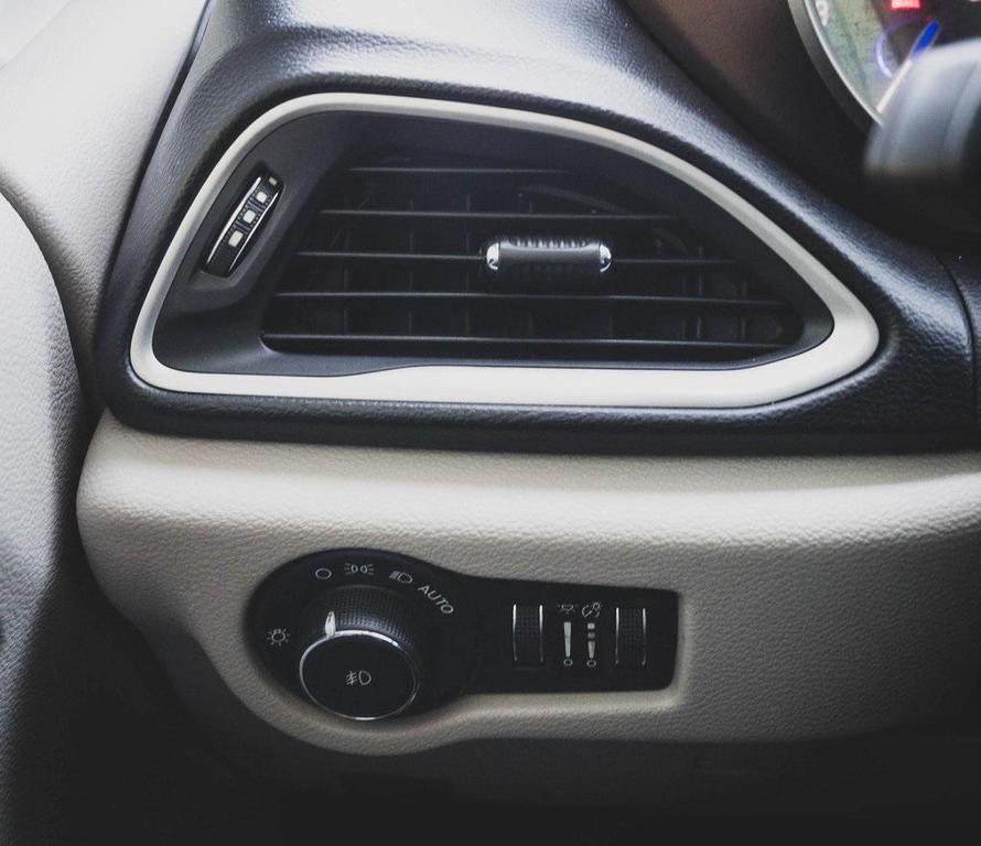 used 2018 Chrysler Pacifica car, priced at $16,000