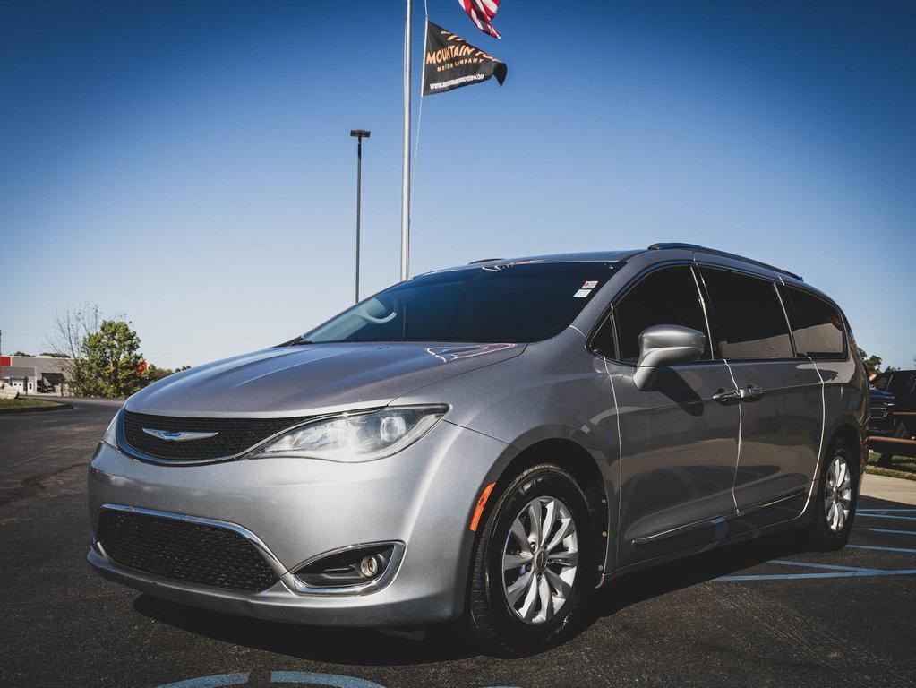 used 2018 Chrysler Pacifica car, priced at $16,000