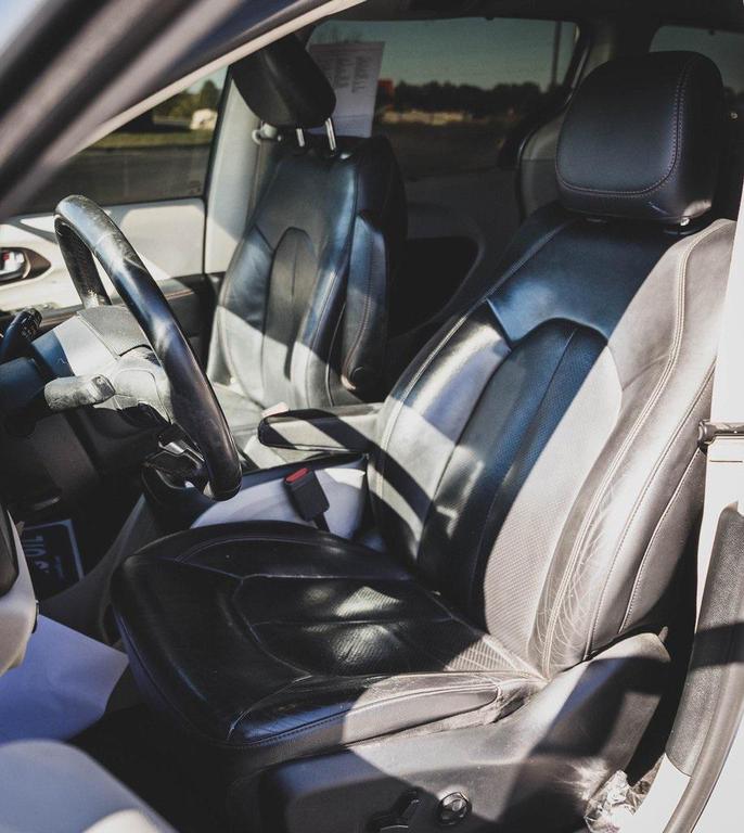 used 2018 Chrysler Pacifica car, priced at $16,000