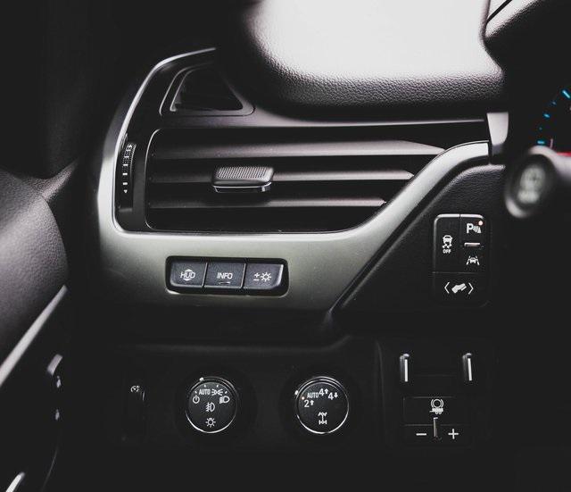 used 2017 Chevrolet Suburban car, priced at $26,000