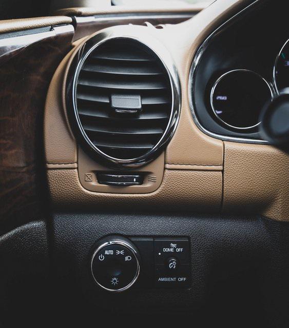 used 2015 Buick Enclave car, priced at $9,000