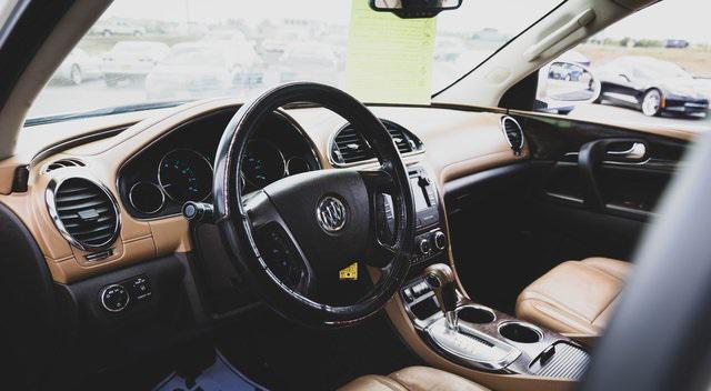 used 2015 Buick Enclave car, priced at $9,000
