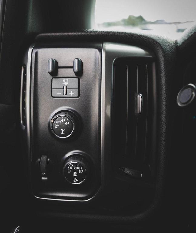 used 2015 Chevrolet Silverado 1500 car, priced at $21,877