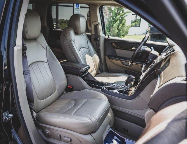 used 2015 GMC Acadia car, priced at $15,200