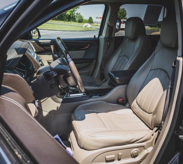 used 2015 GMC Acadia car, priced at $15,200