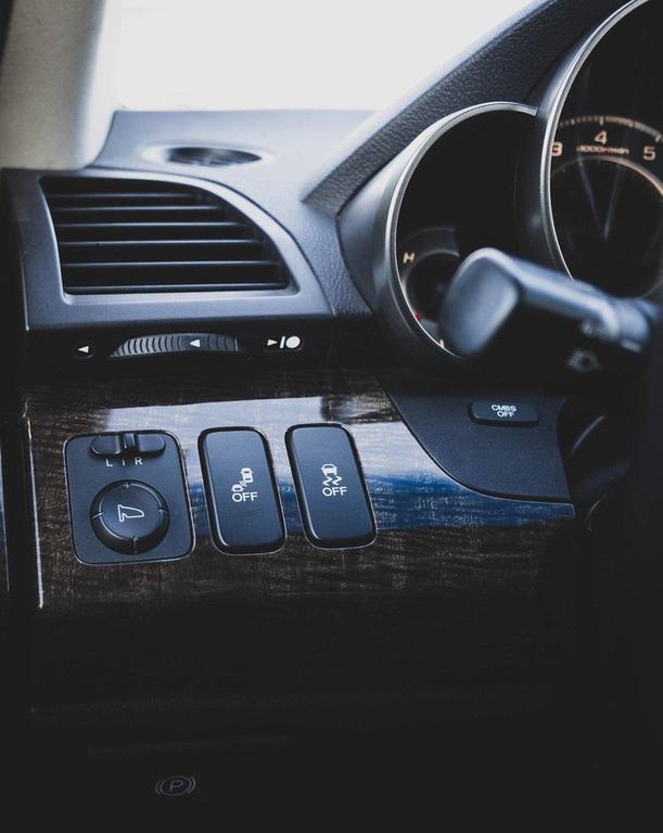 used 2010 Acura MDX car, priced at $10,000