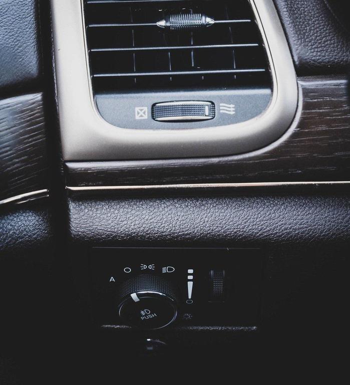 used 2014 Jeep Grand Cherokee car, priced at $16,500