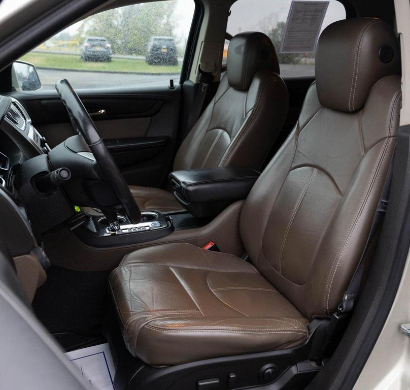 used 2014 GMC Acadia car, priced at $6,900