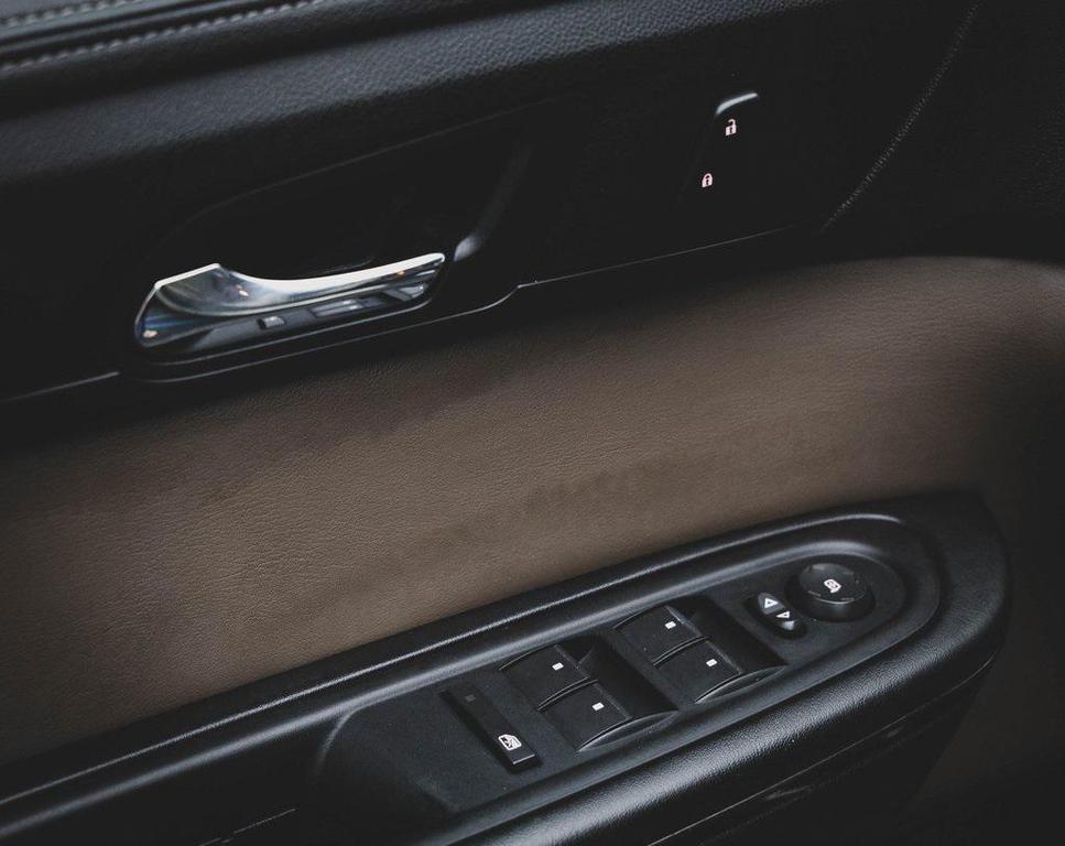 used 2014 GMC Acadia car, priced at $6,900