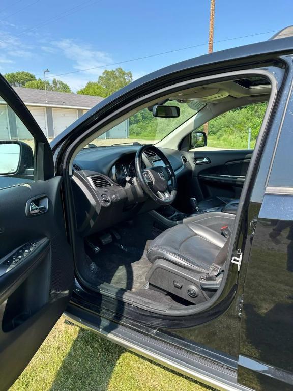 used 2019 Dodge Journey car