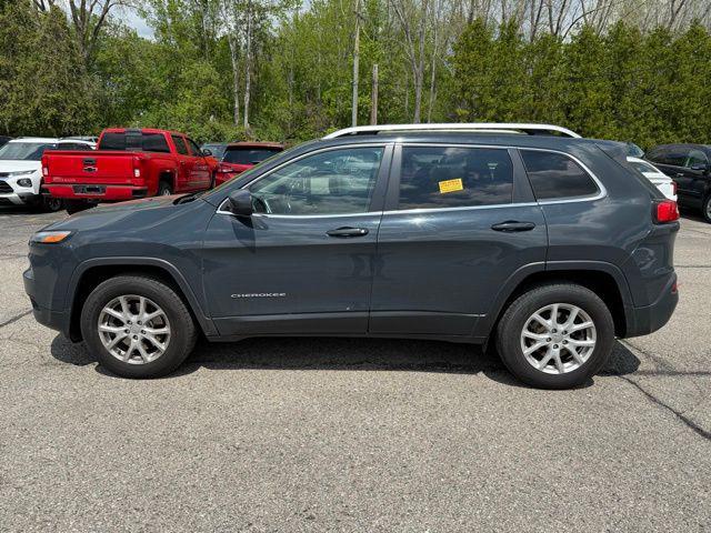 used 2018 Jeep Cherokee car, priced at $15,737