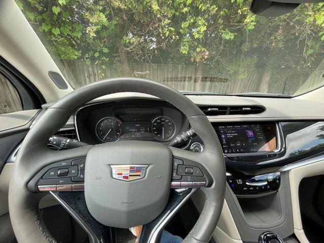 used 2024 Cadillac XT6 car, priced at $43,998