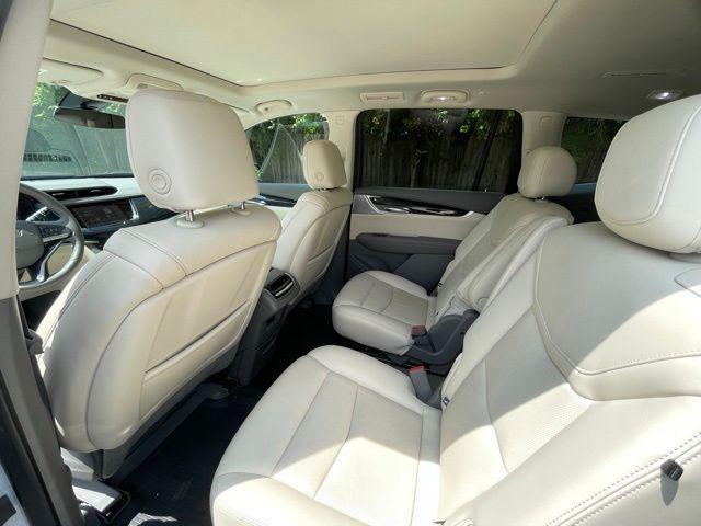used 2024 Cadillac XT6 car, priced at $43,998