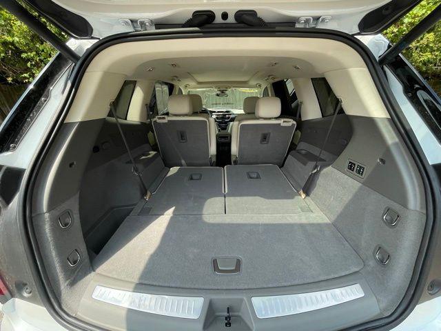 used 2024 Cadillac XT6 car, priced at $43,998