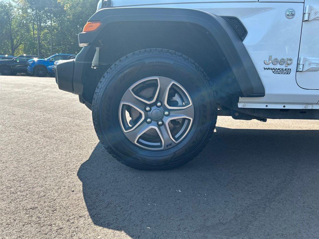 used 2018 Jeep Wrangler Unlimited car, priced at $20,251