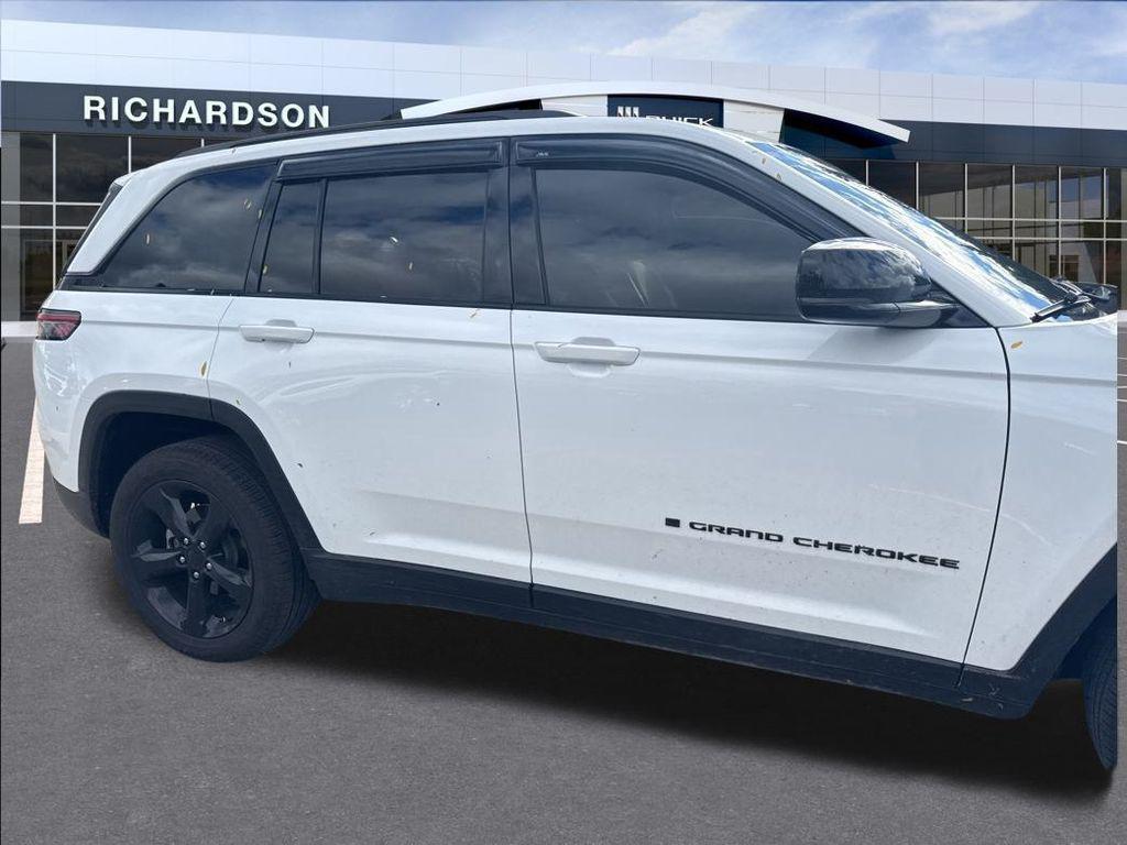 used 2024 Jeep Grand Cherokee car, priced at $36,865