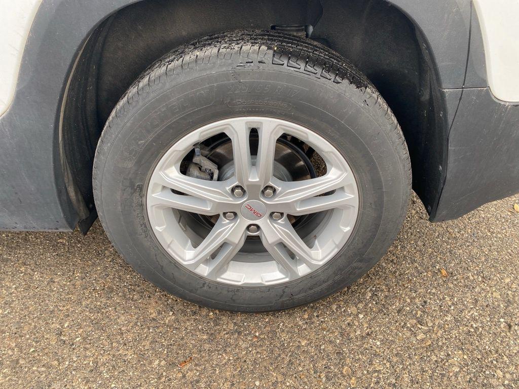 used 2024 GMC Terrain car, priced at $23,981