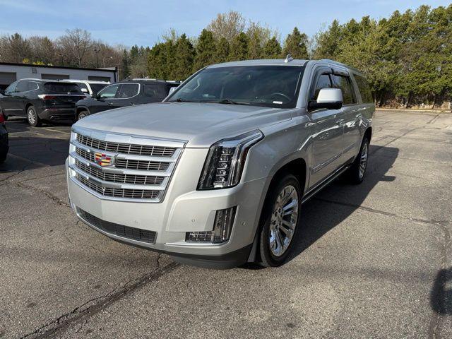 used 2020 Cadillac Escalade ESV car, priced at $40,849
