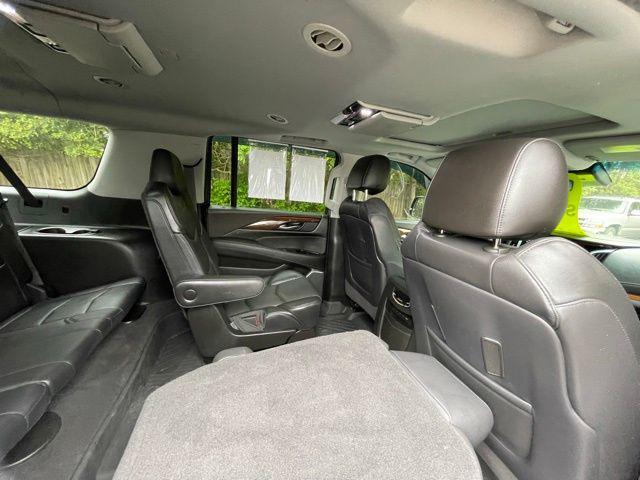 used 2020 Cadillac Escalade ESV car, priced at $38,899