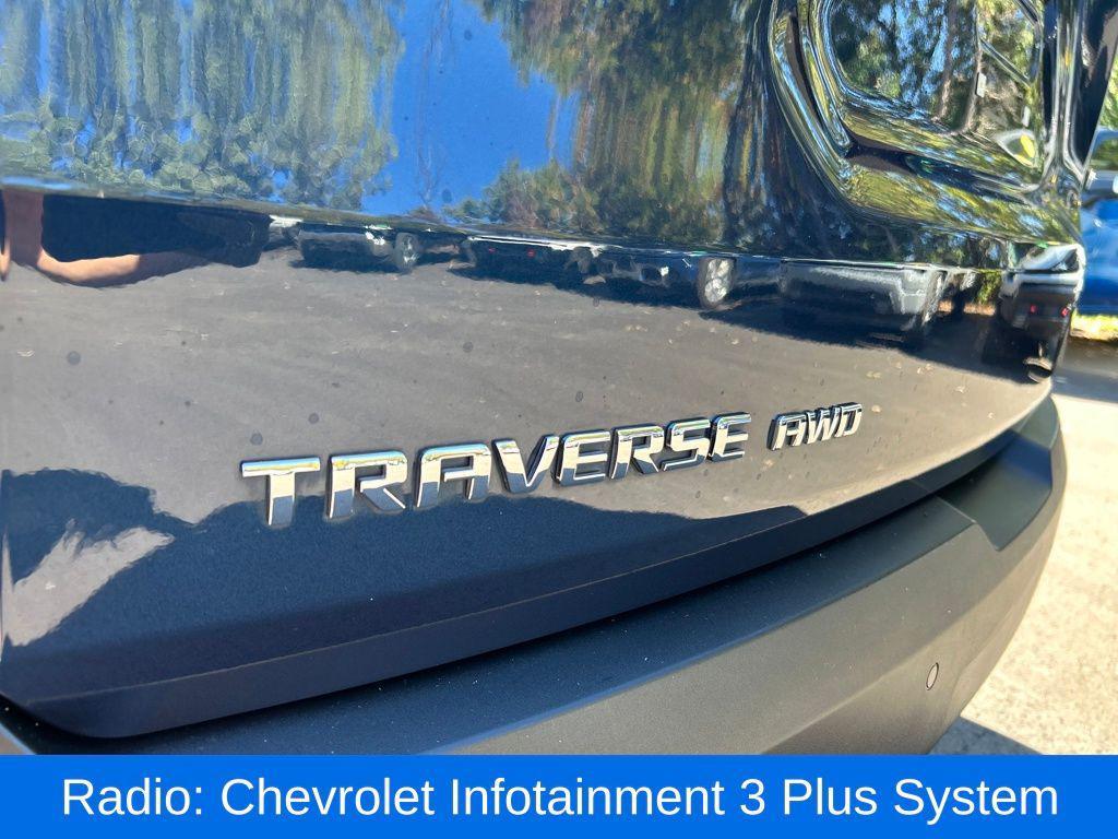used 2023 Chevrolet Traverse car, priced at $29,360