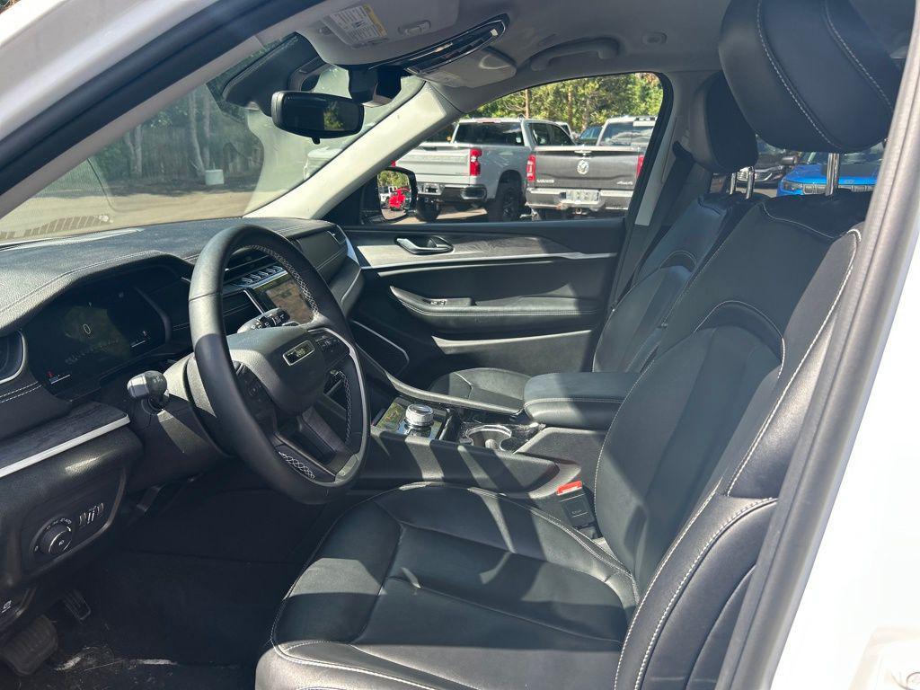 used 2022 Jeep Grand Cherokee car, priced at $30,792