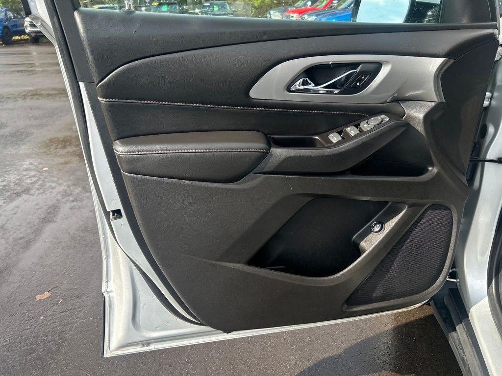 used 2019 Chevrolet Traverse car, priced at $20,192
