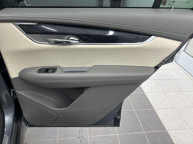 used 2020 Cadillac XT6 car, priced at $21,277