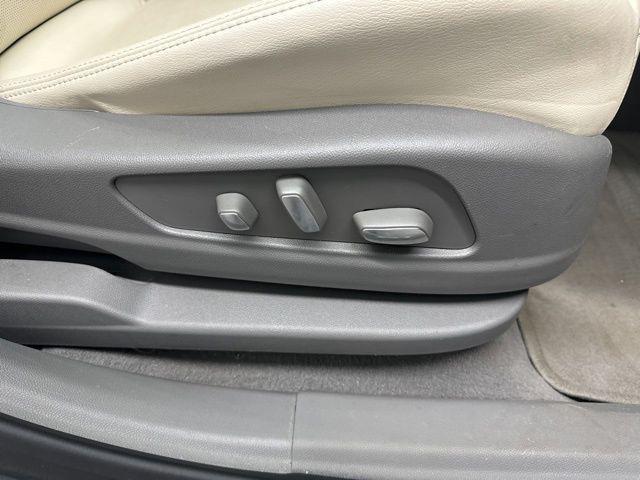 used 2020 Cadillac XT6 car, priced at $21,277