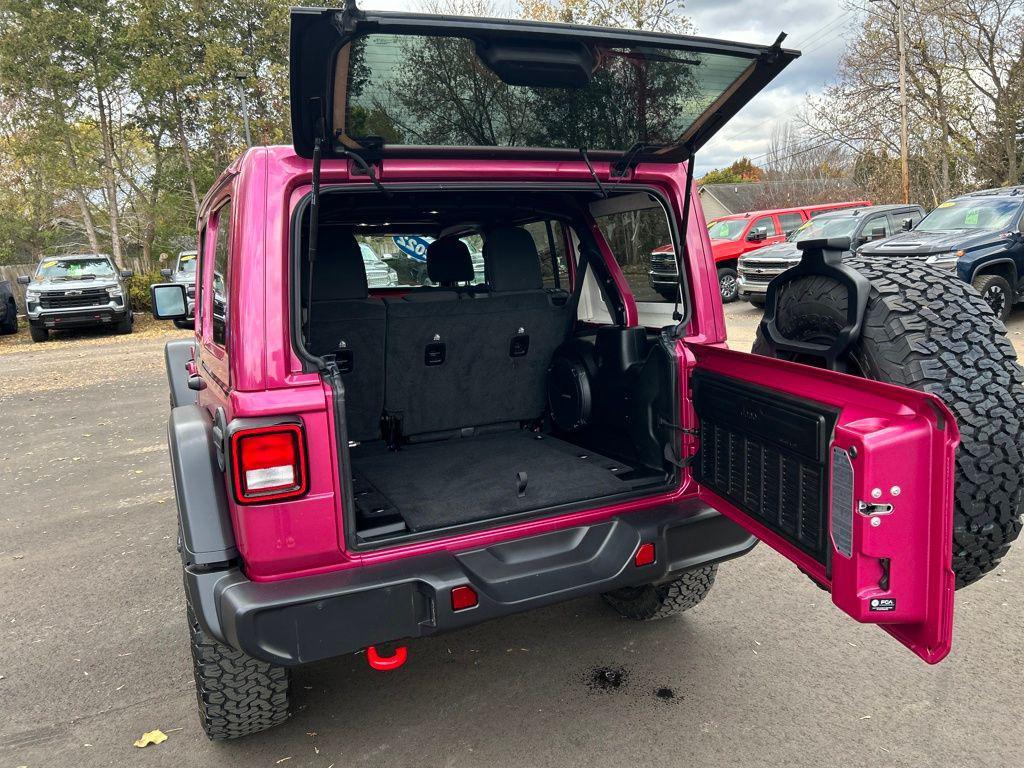 used 2022 Jeep Wrangler Unlimited car, priced at $39,986