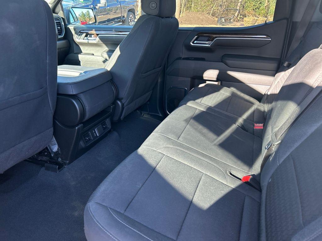 used 2025 GMC Sierra 1500 car, priced at $45,547