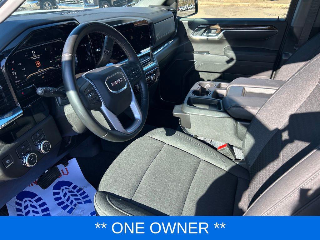 used 2025 GMC Sierra 1500 car, priced at $45,547