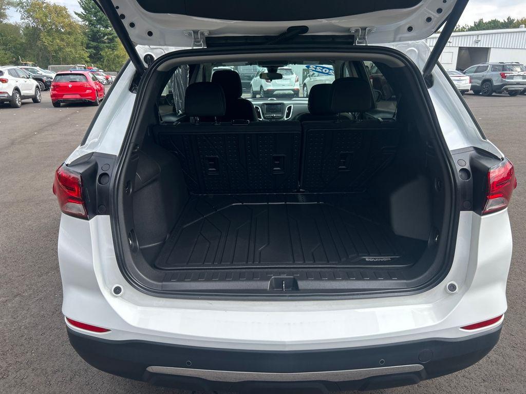 used 2022 Chevrolet Equinox car, priced at $22,531