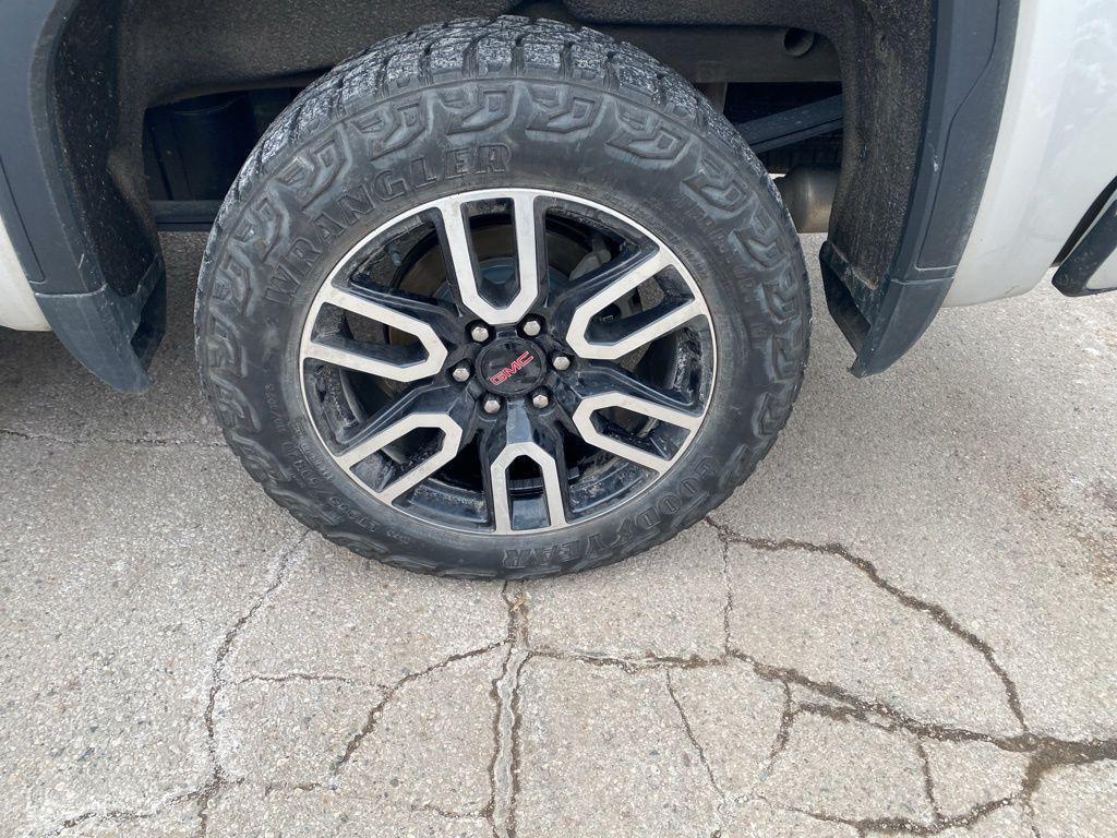 used 2022 GMC Sierra 1500 car, priced at $47,905