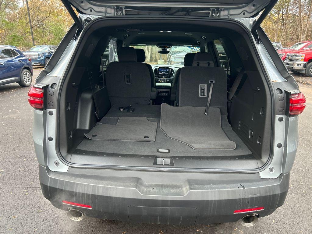 used 2023 Chevrolet Traverse car, priced at $31,936