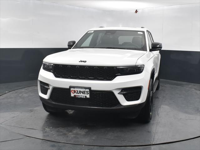 new 2025 Jeep Grand Cherokee car, priced at $45,555